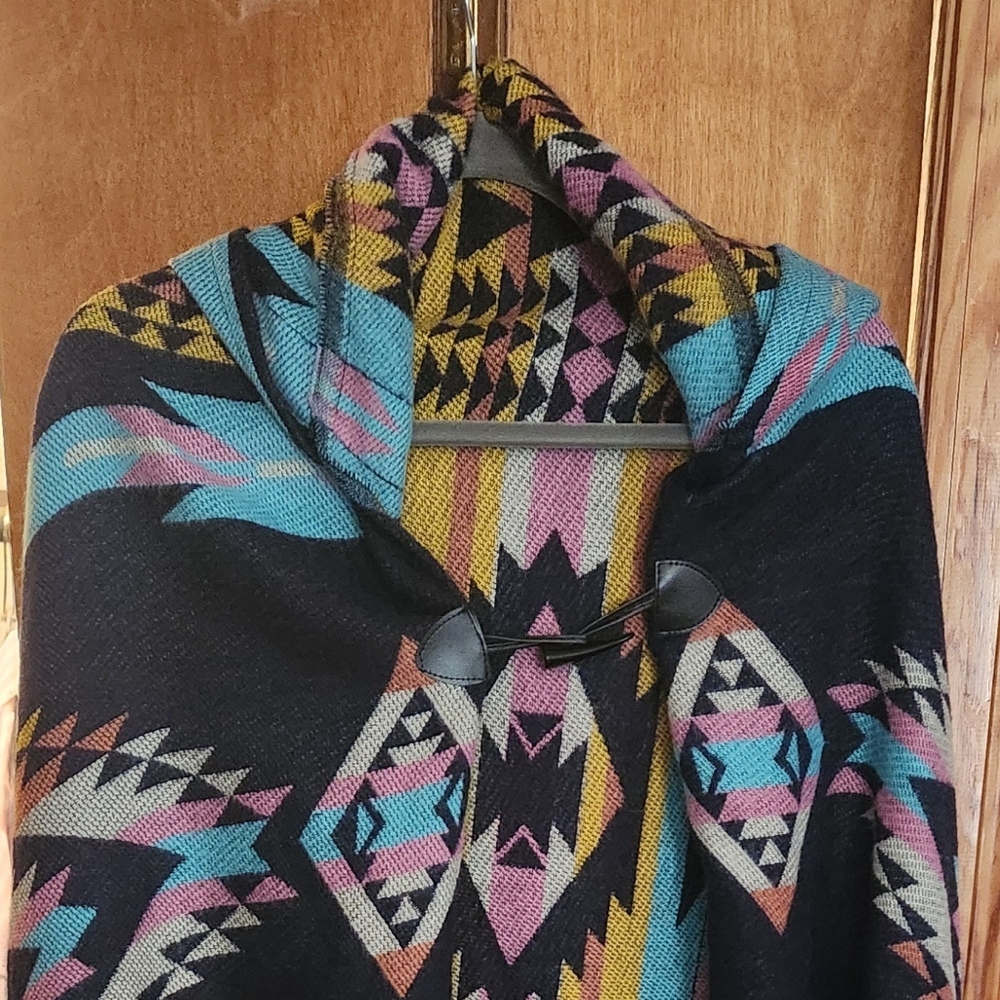 Tribal Patterned Wrap - Black, Blue, Yellow
